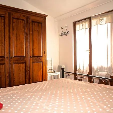 Lorena Villa San Vincenzo